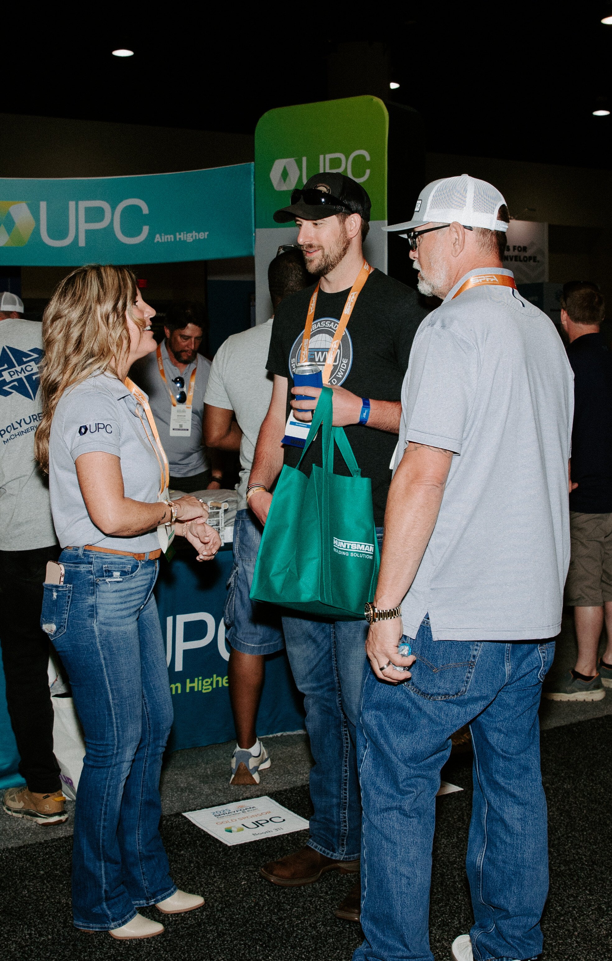 6B4D9213-08BA-40E7-943D-316CE1A102E7